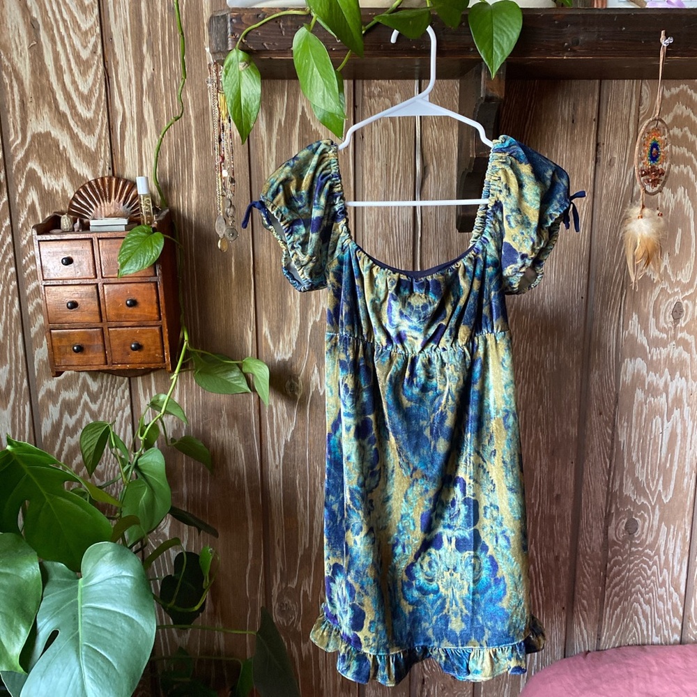 Urban Outfitters velvet mini dress - women’s size XS/S